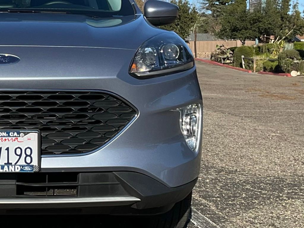 Certified 2022 Ford Escape SEL w/ Technology Package image 71