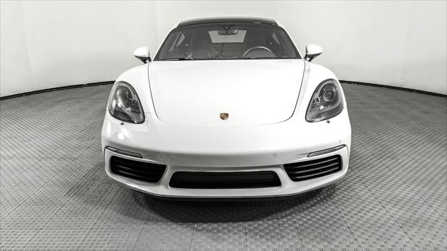 Used 2018 Porsche 718 Cayman RWD image 12