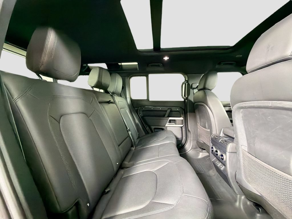 Certified 2024 Land Rover Defender 110 S AWD/4WD image 29