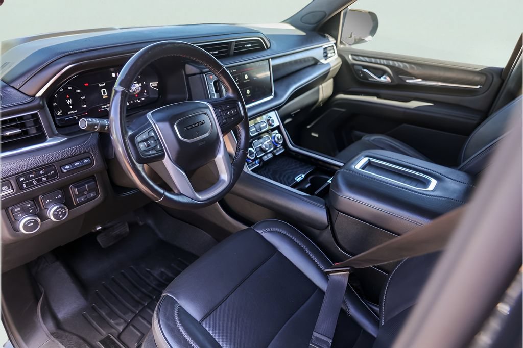 Used 2022 GMC Yukon XL Denali w/ Max Trailering Package AWD/4WD image 13