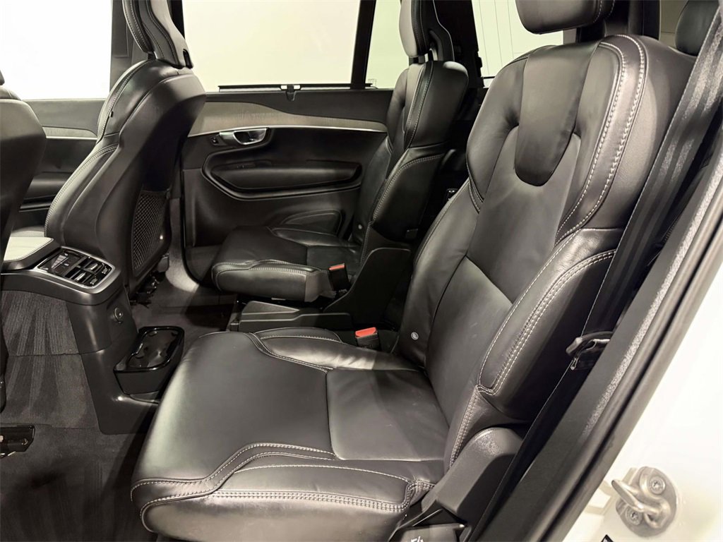 Used 2025 Volvo XC90 T8 Ultra image 13