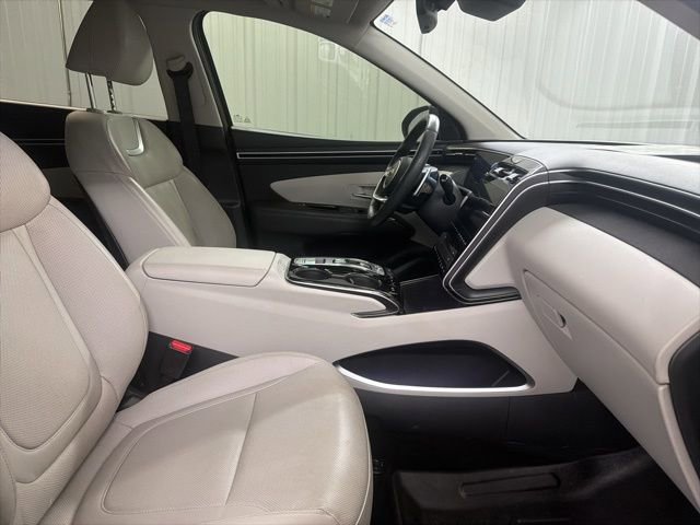 Used 2023 Hyundai Tucson Limited image 28