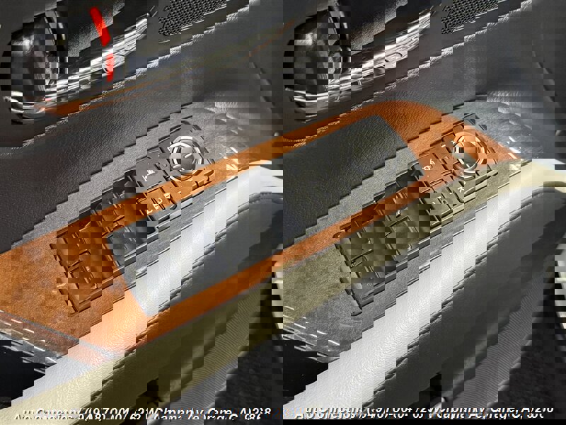 Used 2011 Lexus RX 450h 2WD image 25