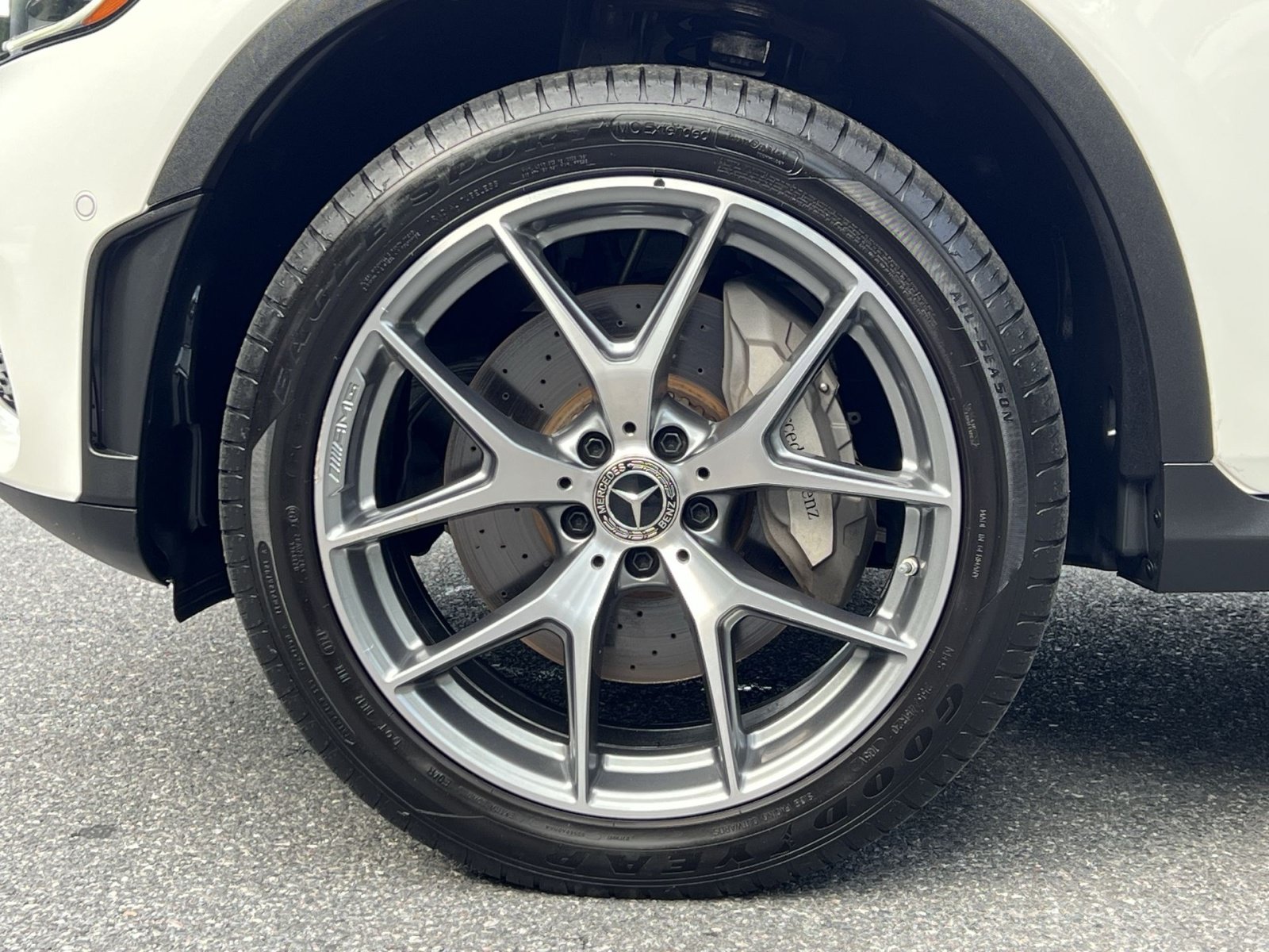Used 2023 Mercedes-Benz GLC 300 4MATIC Coupe image 17