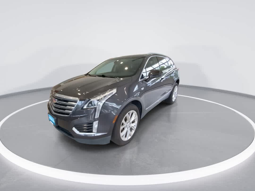 Used 2018 Cadillac XT5 Luxury w/ Driver Awareness Package AWD/4WD image 4