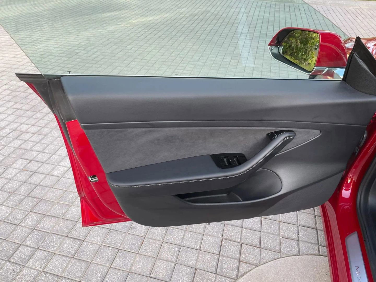 Used 2018 Tesla Model 3 Mid Range image 30