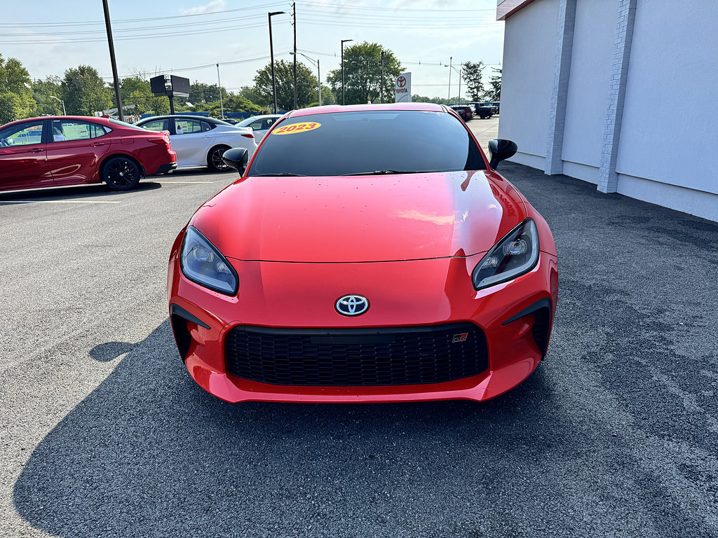 Used 2023 Toyota GR86 Premium w/ ALL Weather Mat Package (TMS) RWD image 3