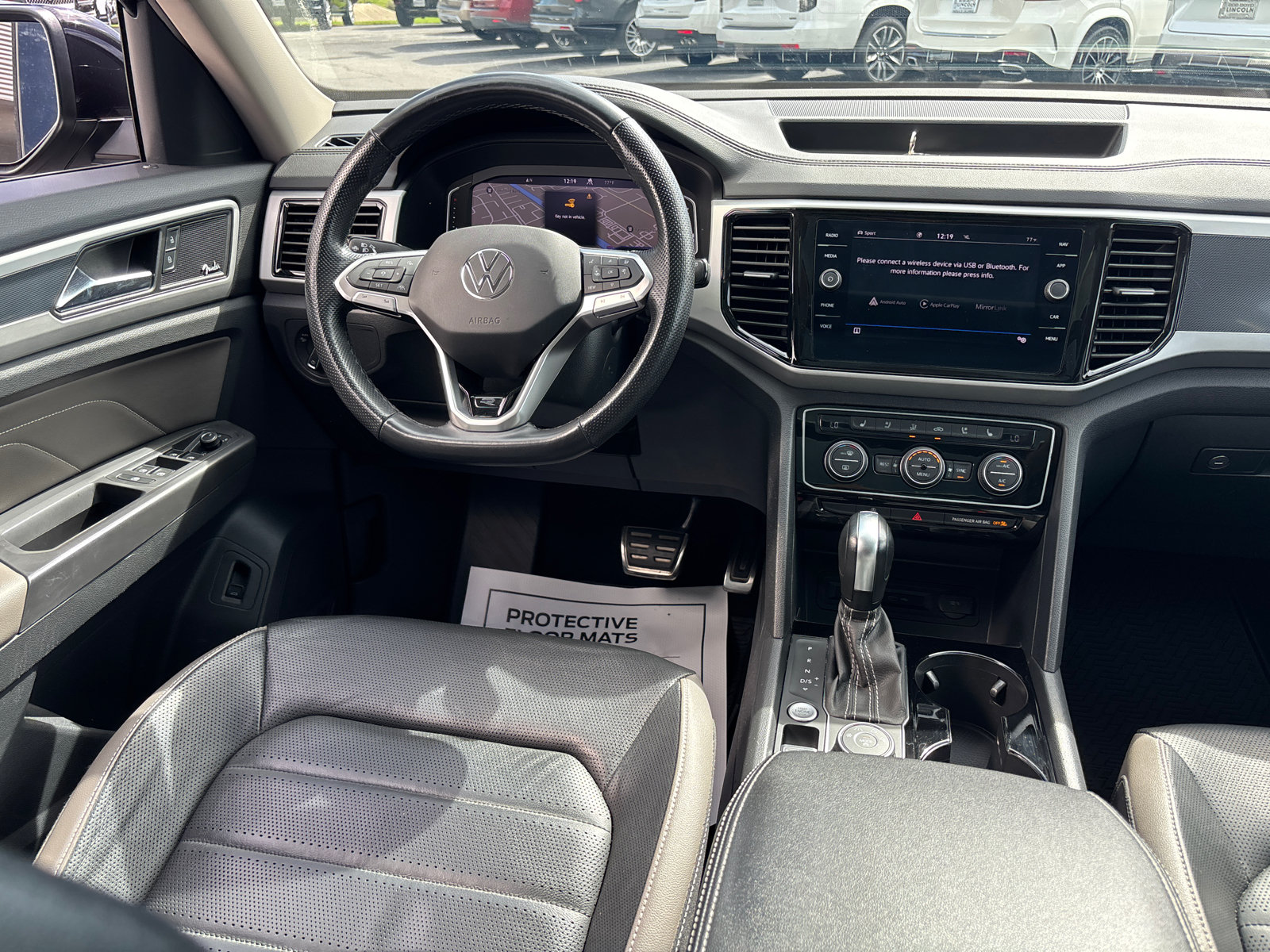 Used 2022 Volkswagen Atlas SEL Premium AWD/4WD image 29
