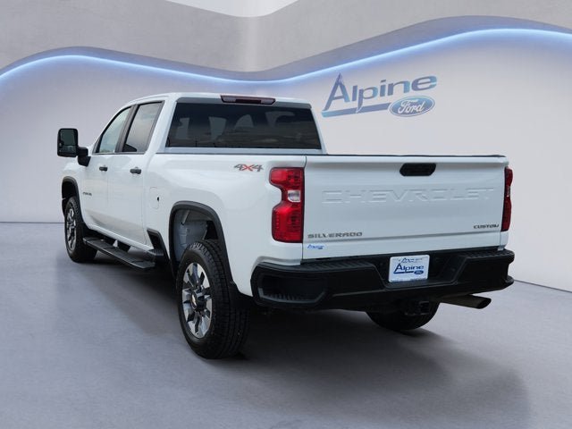 Used 2022 Chevrolet Silverado 2500 Custom w/ Custom Value Package AWD/4WD image 3