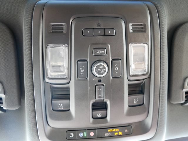 Used 2024 Chevrolet Suburban High Country AWD/4WD image 19
