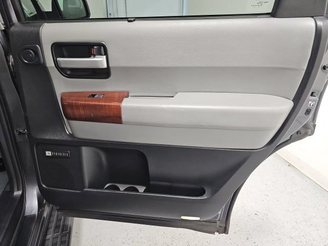 Used 2017 Toyota Sequoia Platinum AWD/4WD image 38