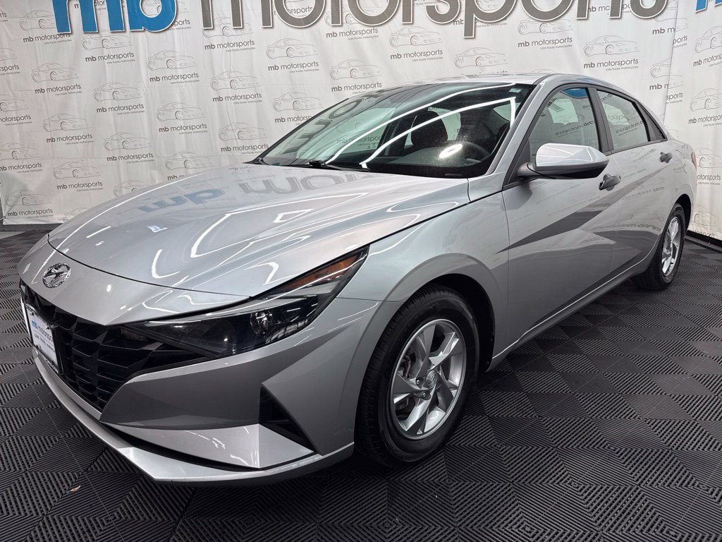 Used 2021 Hyundai Elantra SE FWD image 1