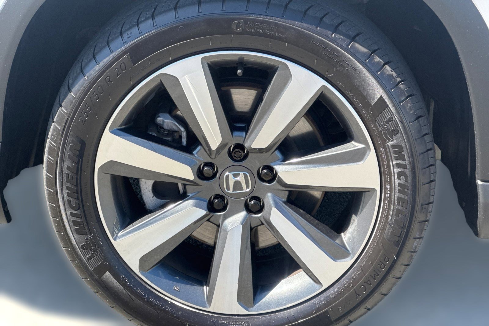 Used 2023 Honda Pilot Touring image 11