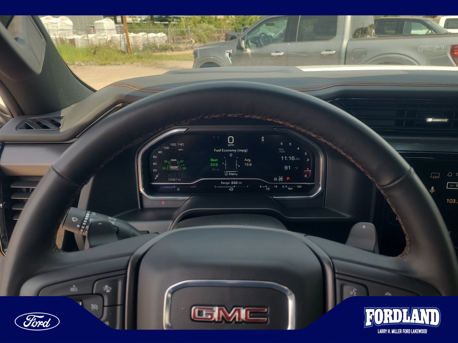 Used 2025 GMC Sierra 1500 AT4 w/ AT4 Premium Package AWD/4WD image 10