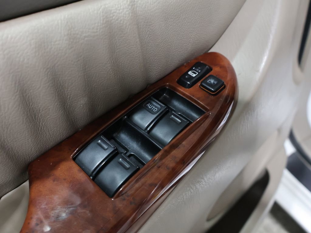 Used 2005 Toyota Sienna XLE image 20