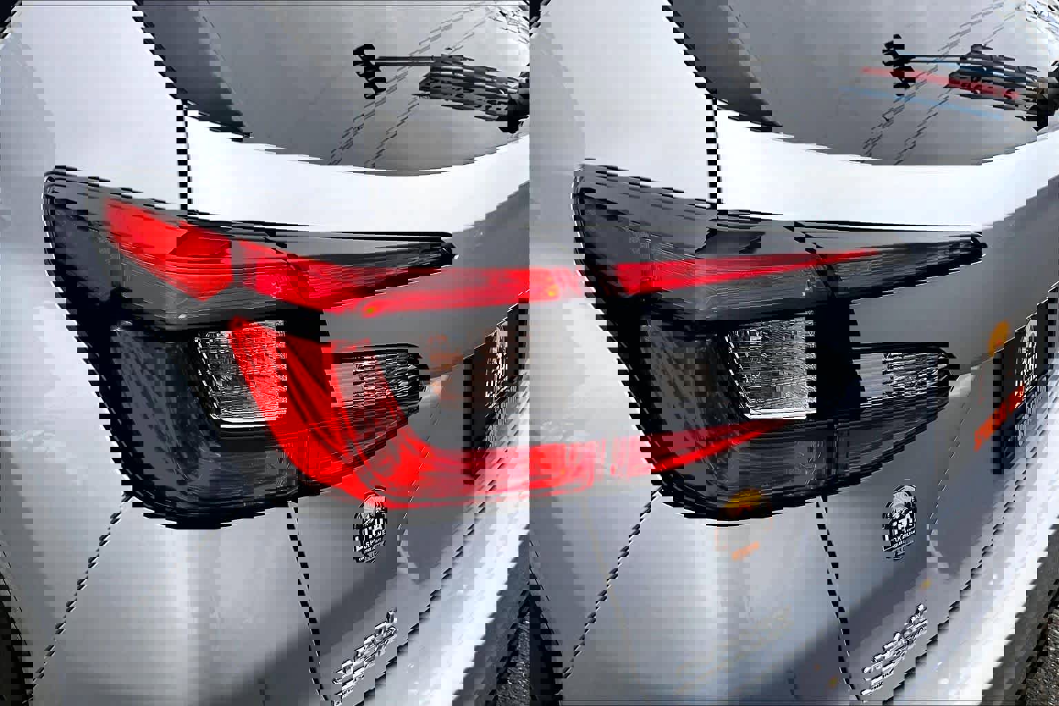 Used 2024 Subaru Crosstrek 2.0i Premium w/ Crosstrek Mirror Package image 40