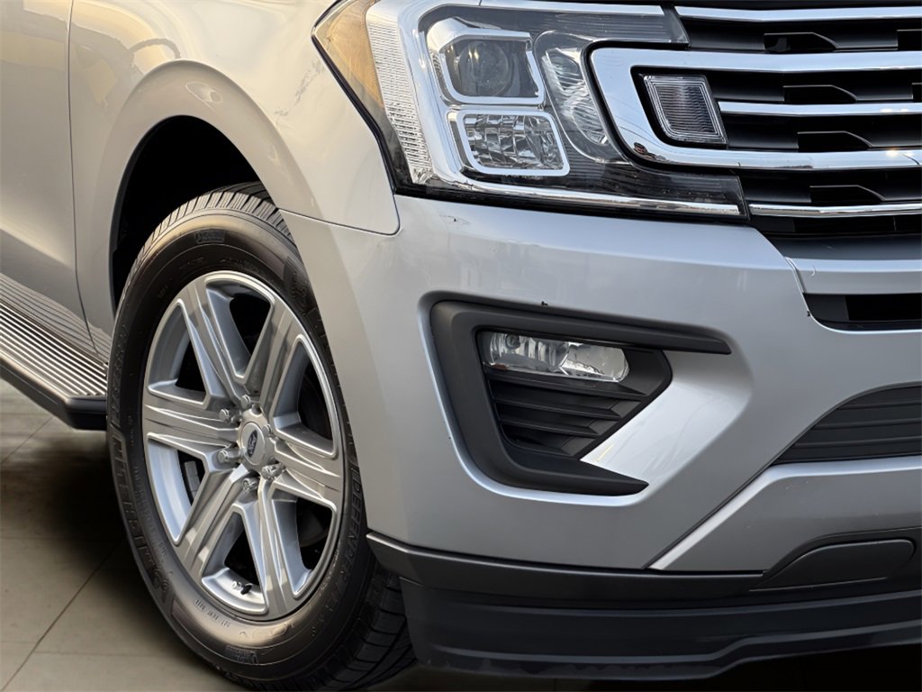 Used 2020 Ford Expedition XLT image 44