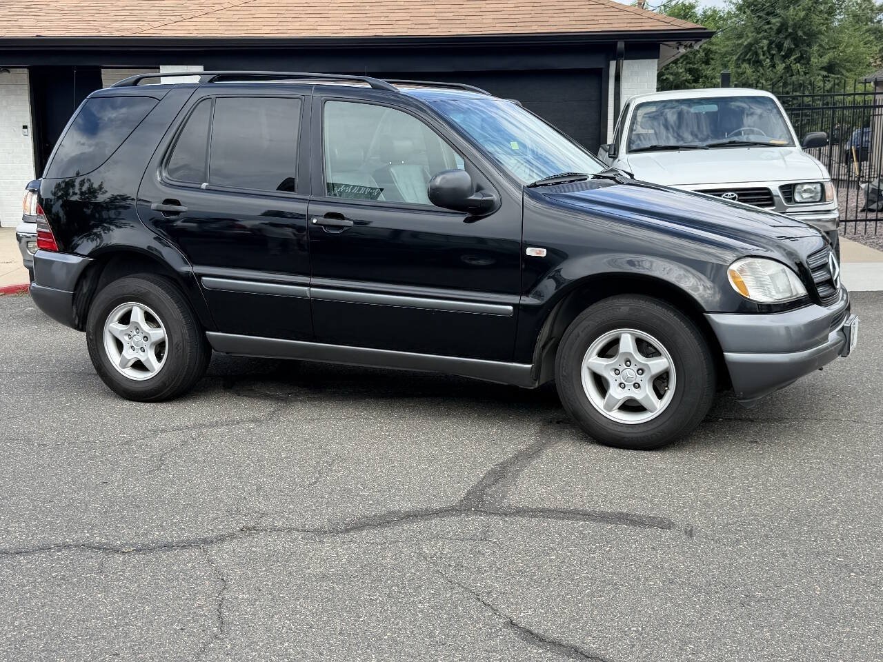 Used 1999 Mercedes-Benz ML 320 4MATIC image 21