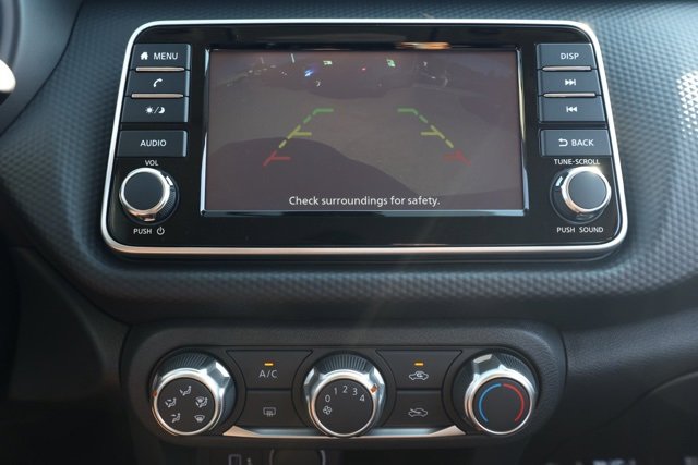 New 2025 Nissan Kicks Play S image 30