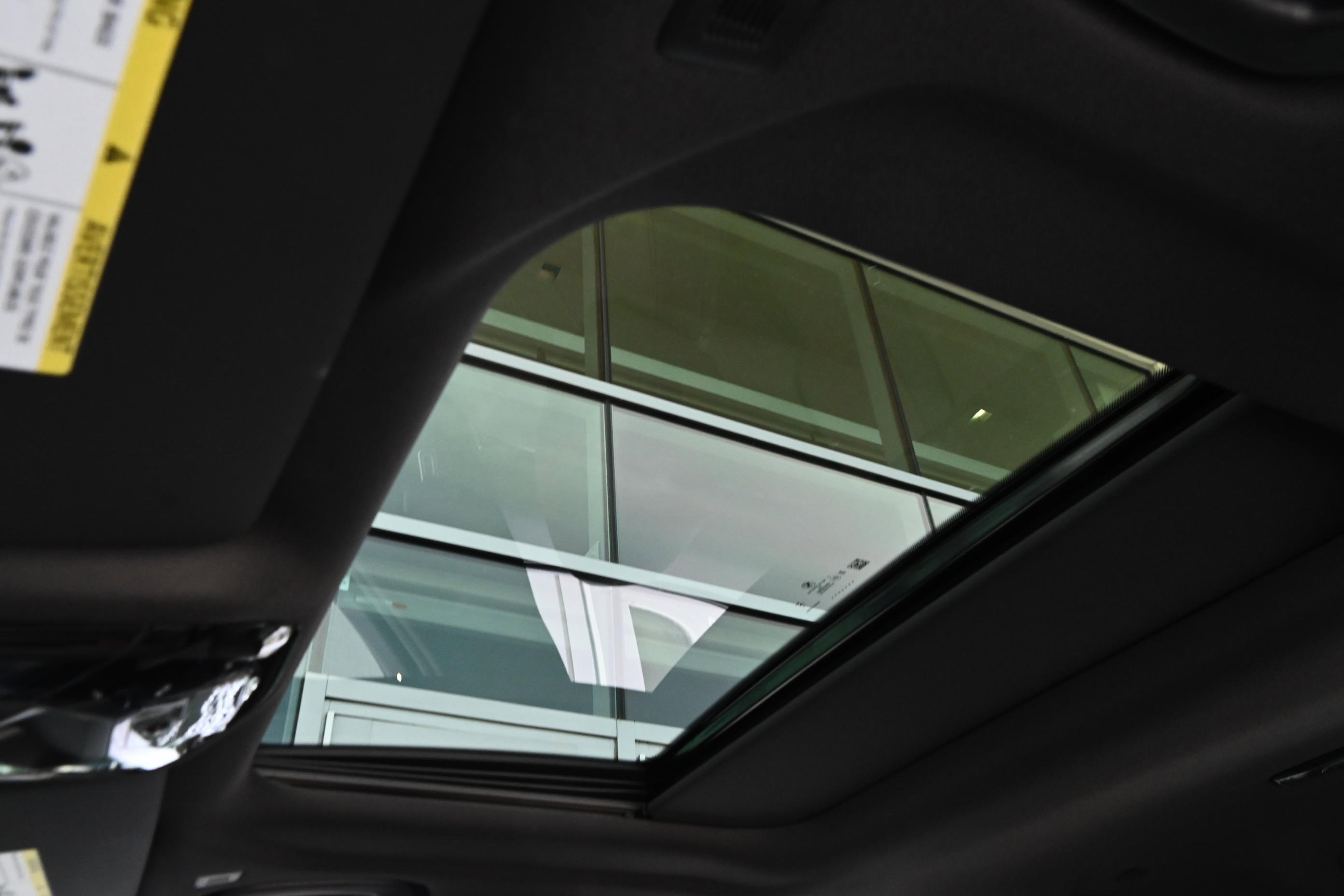 Used 2026 BMW i5 eDrive40 w/ M Sport Package image 25