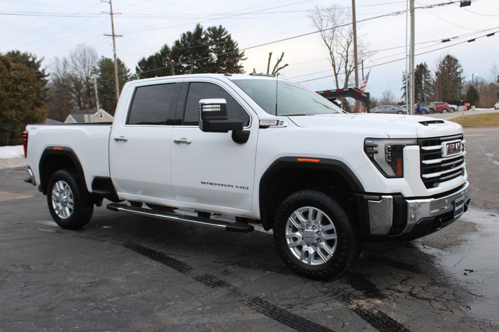 Used 2024 GMC Sierra 2500 SLT w/ SLT Convenience Package image 9