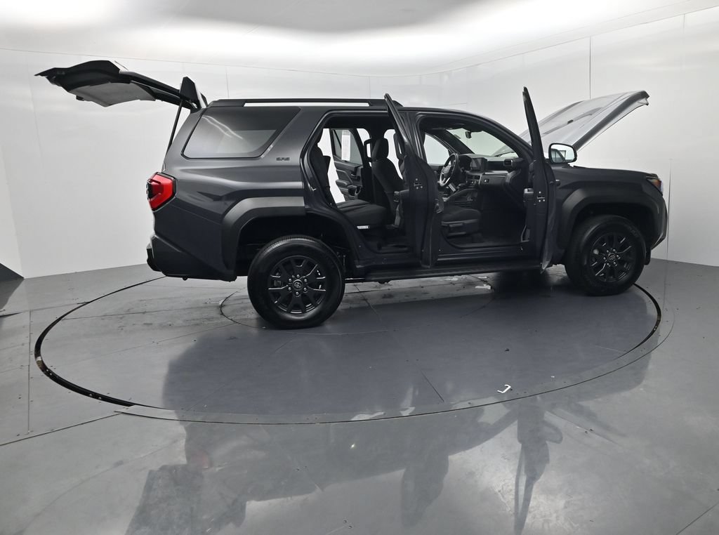 Used 2025 Toyota 4Runner SR5 AWD/4WD image 57