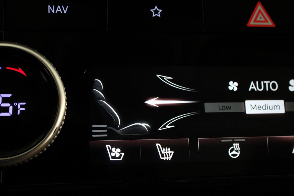 Used 2023 Genesis GV80 2.5T w/ Prestige 20" Package image 24