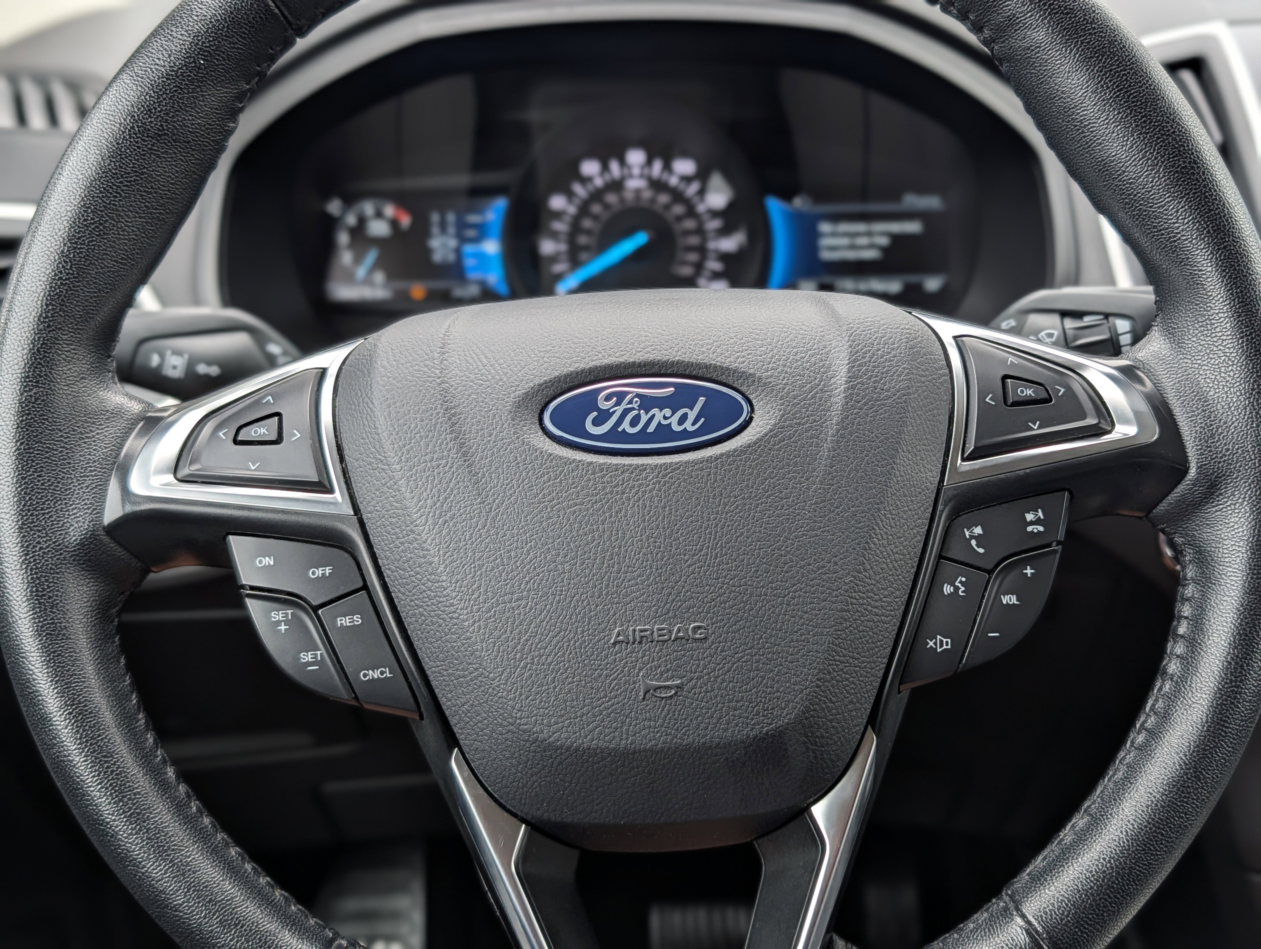 Used 2024 Ford Edge SEL image 24