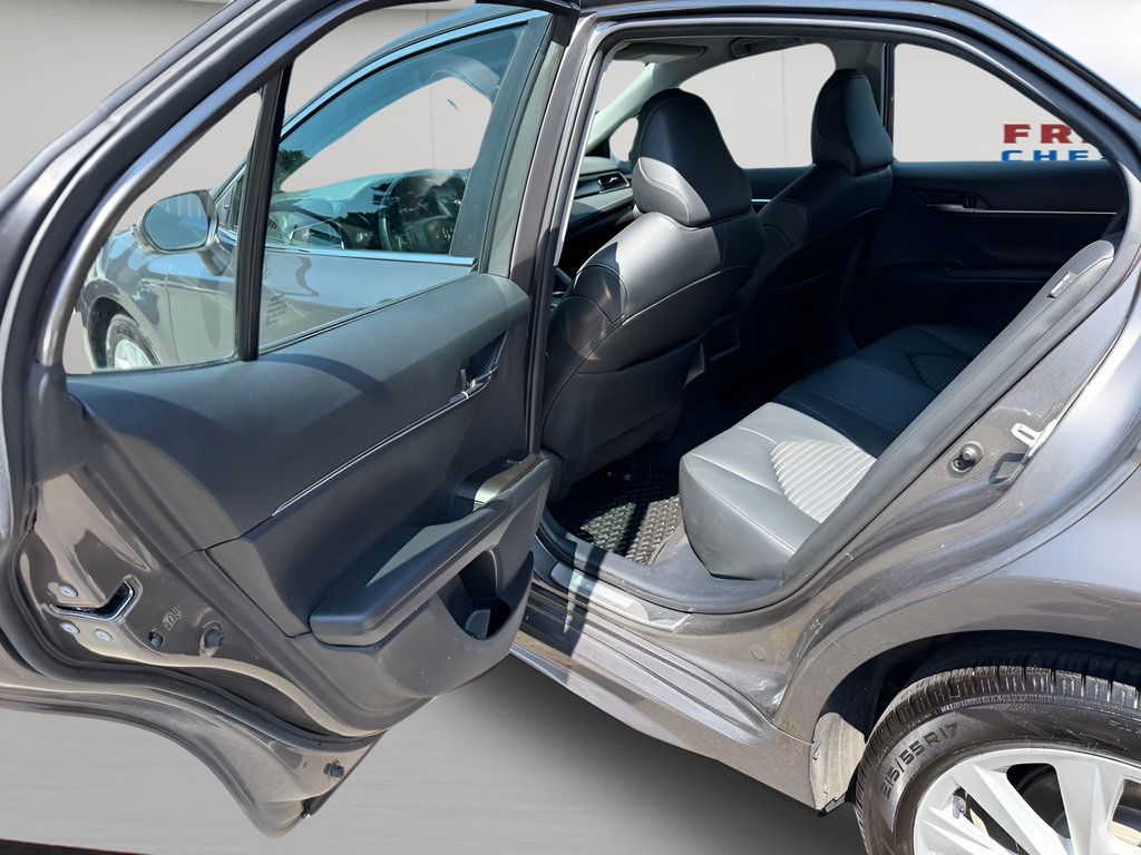Used 2024 Toyota Camry SE FWD image 27