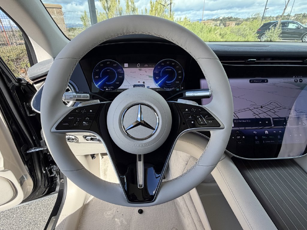 New 2026 Mercedes-Benz EQS 400 4MATIC SUV image 24