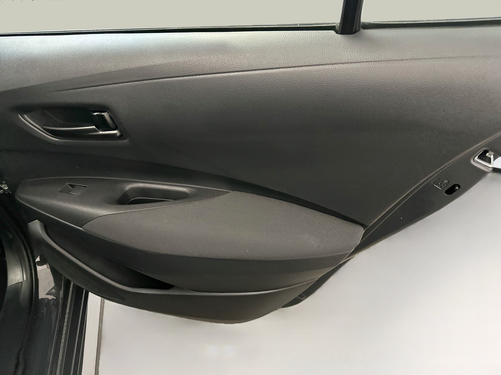 Used 2025 Toyota Corolla LE FWD image 31