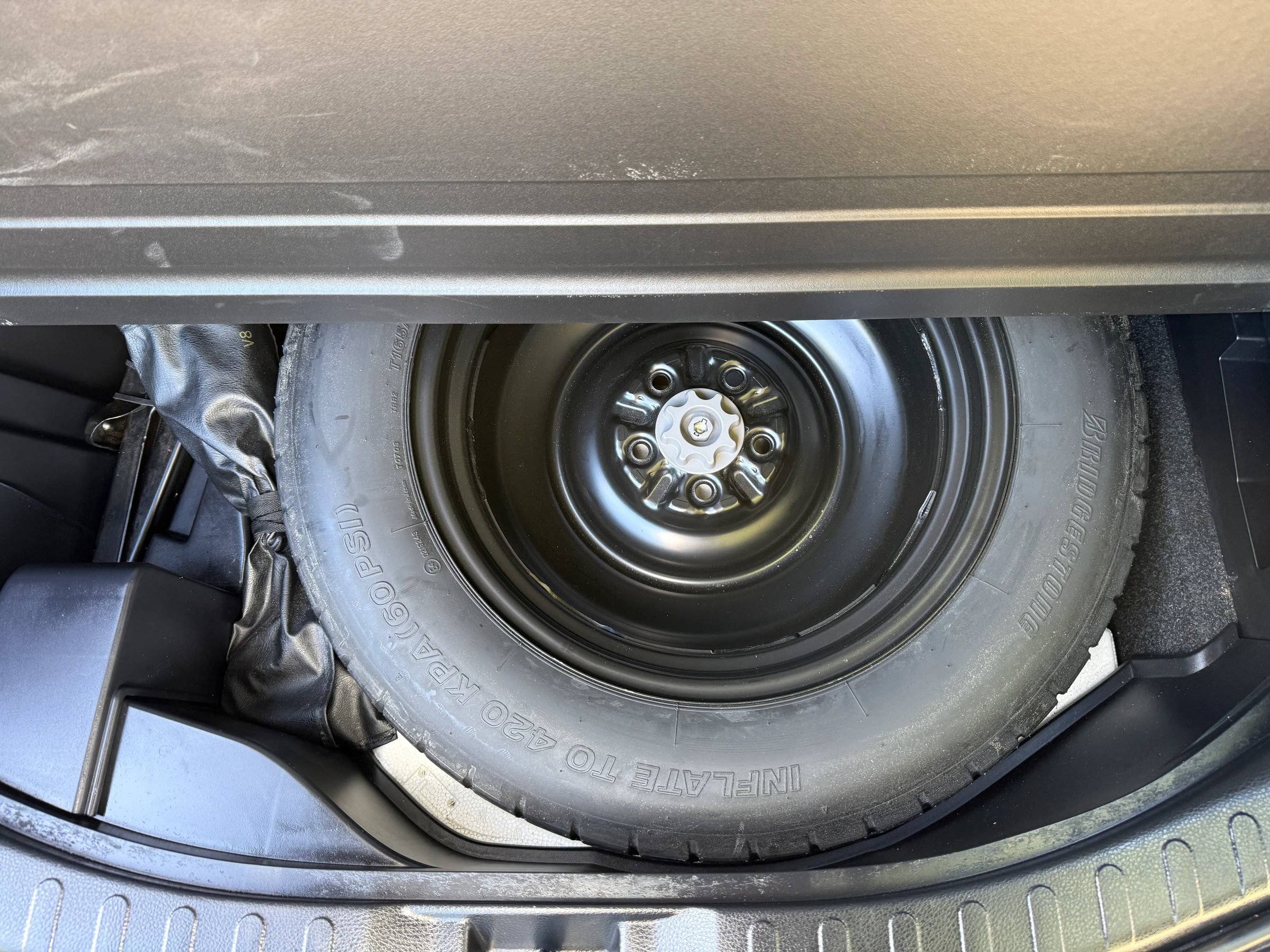 Used 2017 Toyota RAV4 XLE w/ Carpet Mat Package FWD image 22