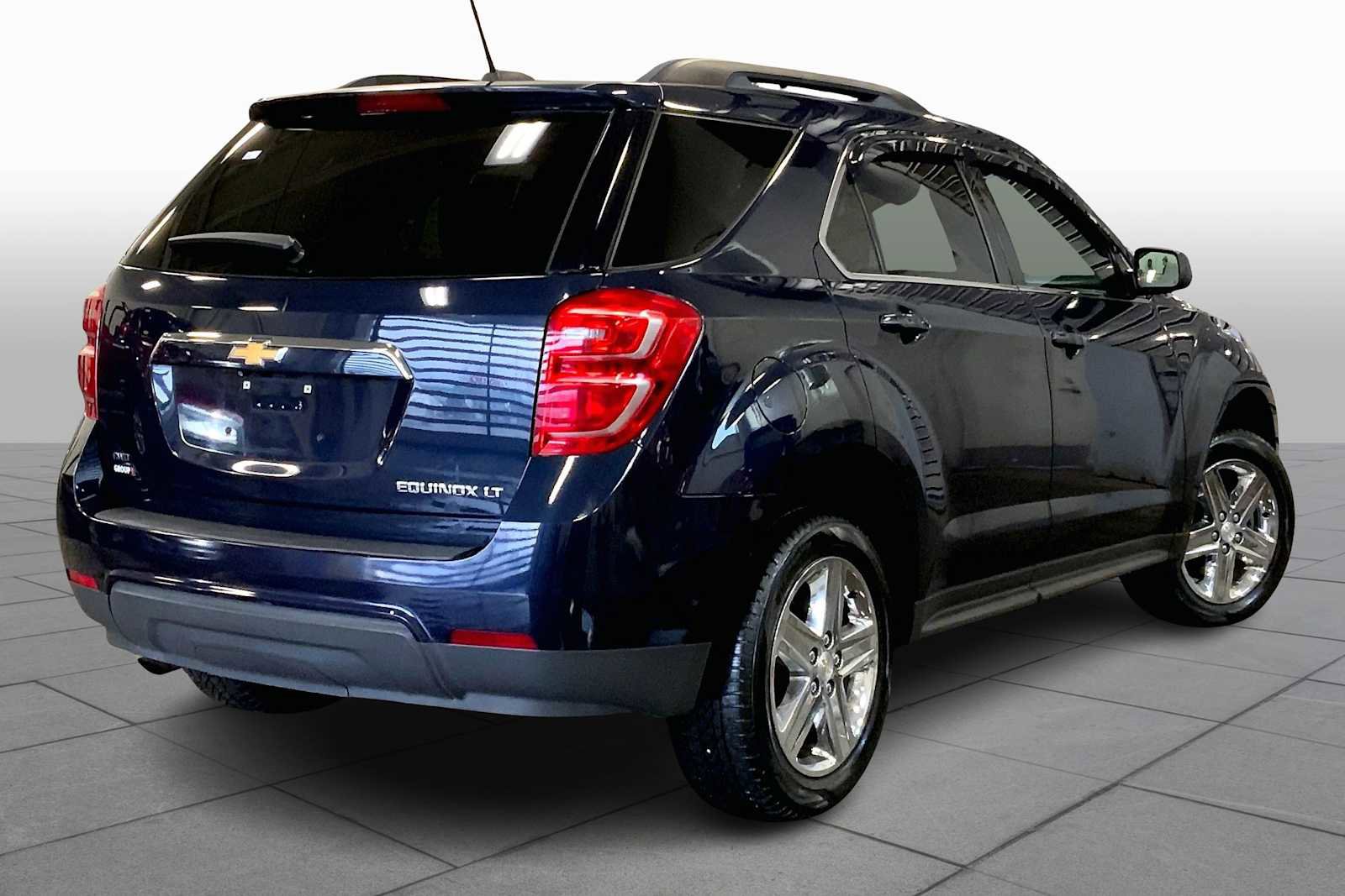 Used 2016 Chevrolet Equinox LT image 12