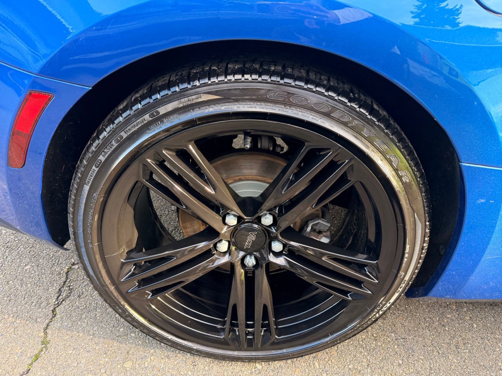 Used 2016 Chevrolet Camaro LT w/ RS Package RWD image 4