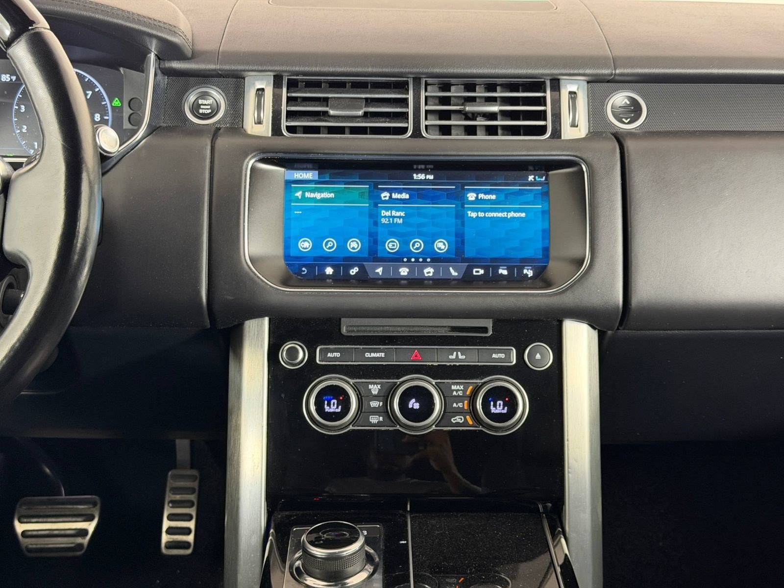Used 2017 Land Rover Range Rover Supercharged AWD/4WD image 16