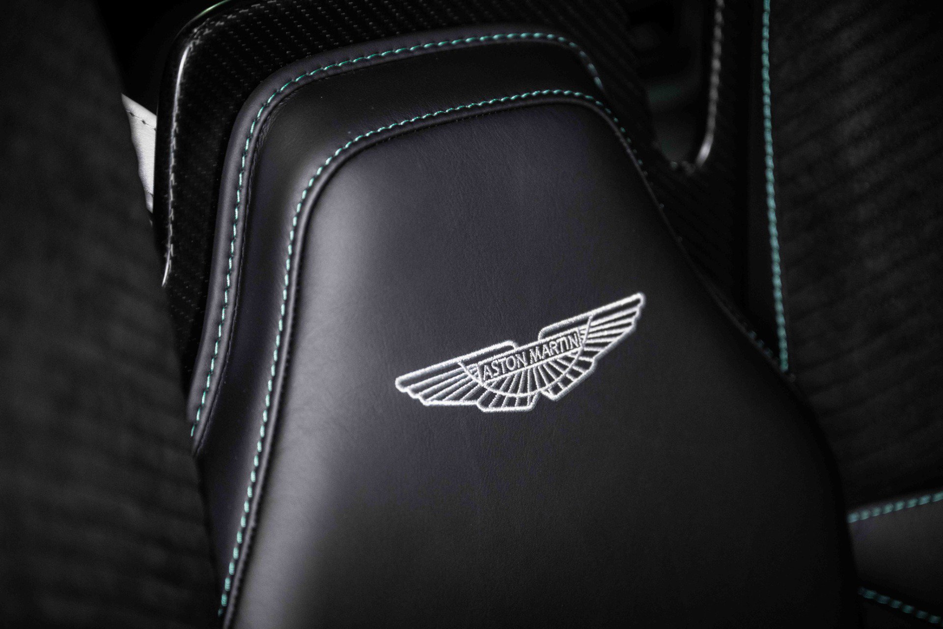 Used 2023 Aston Martin DBS Coupe RWD image 5