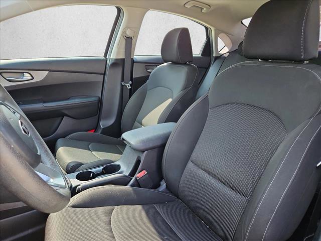 Used 2021 Kia Forte LXS FWD image 14