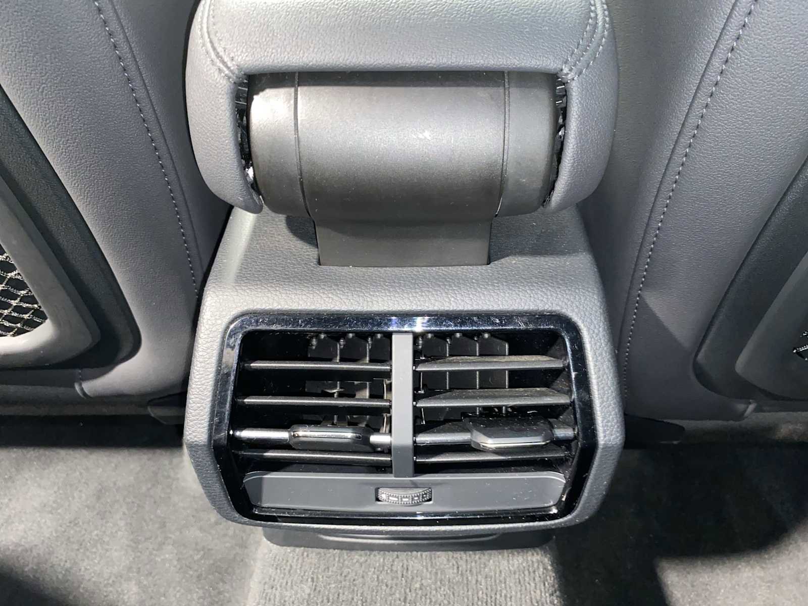 Used 2019 Audi Q3 2.0T Premium image 24