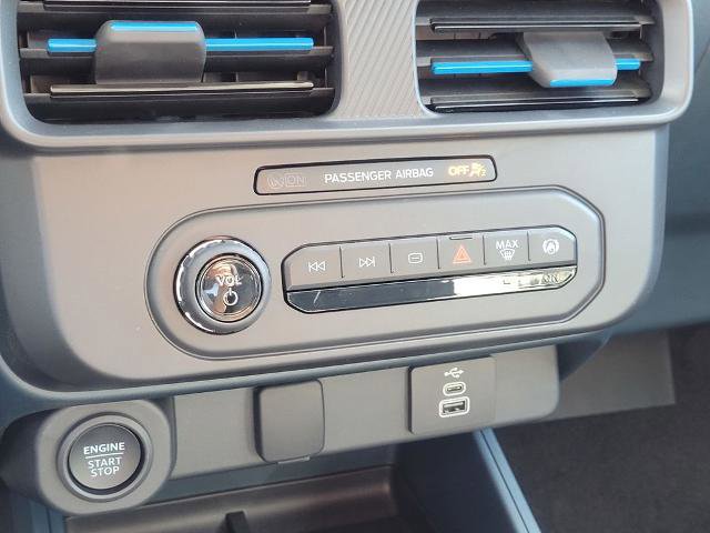 New 2025 Ford Maverick Lobo AWD/4WD image 22