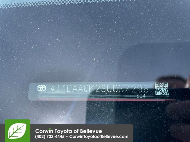 Used 2025 Toyota Camry SE FWD image 29