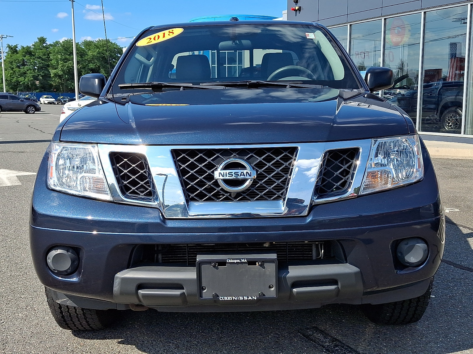 Used 2018 Nissan Frontier SV AWD/4WD image 2