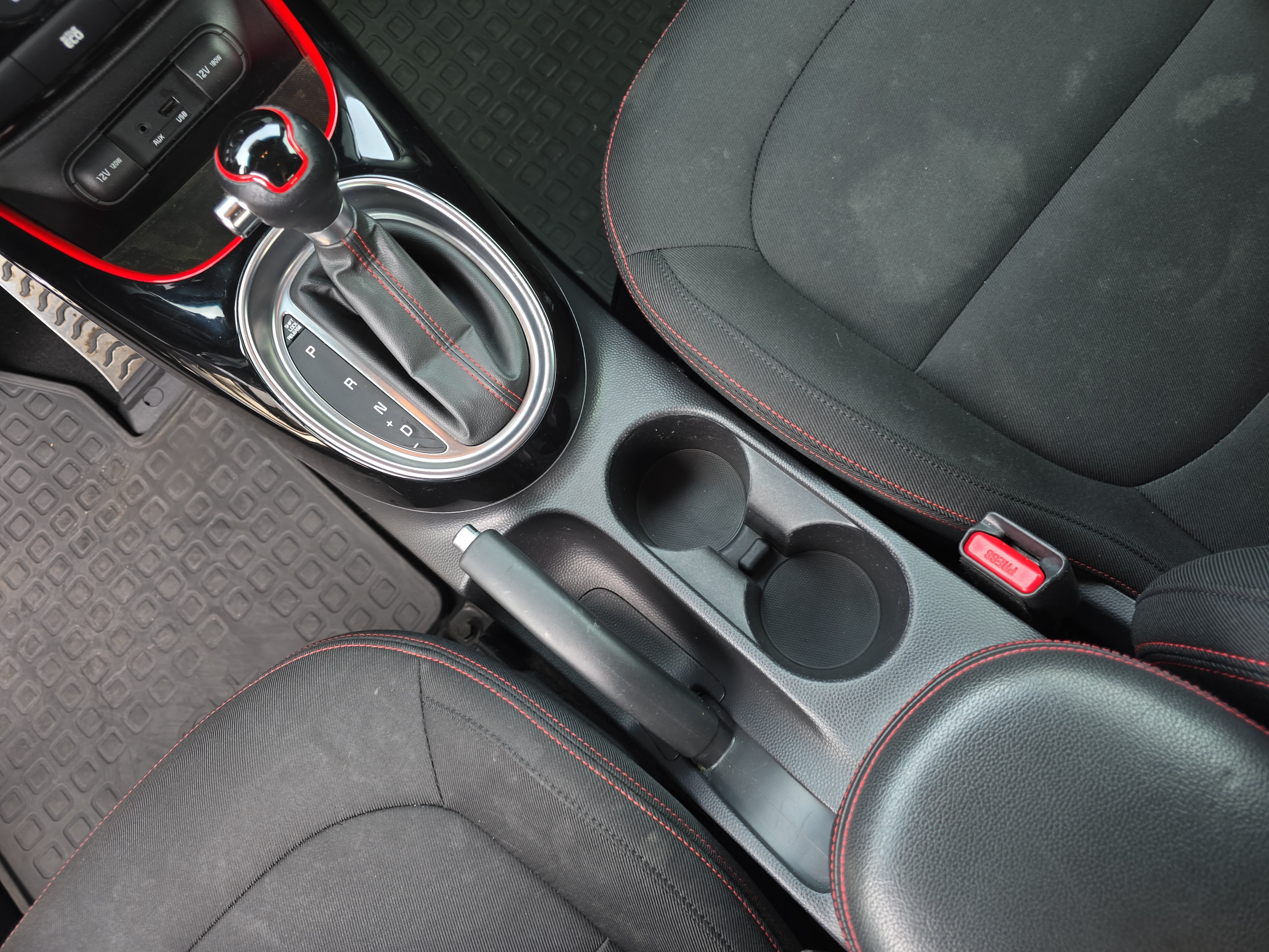 Used 2014 Kia Soul + FWD image 25