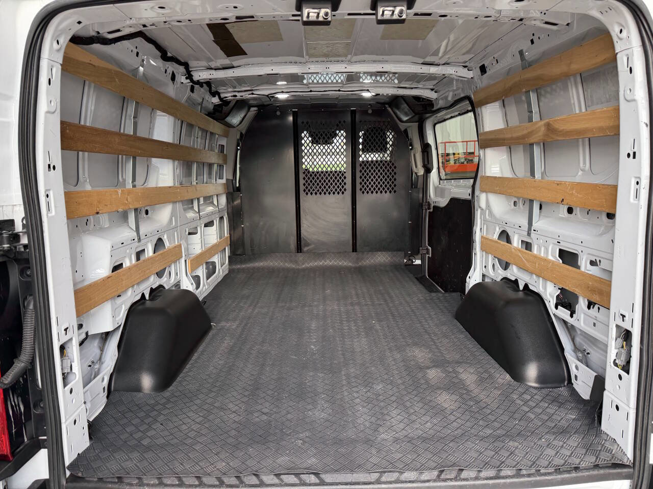 Used 2023 Ford Transit 250 Low Roof w/ Exterior Upgrade Package image 26