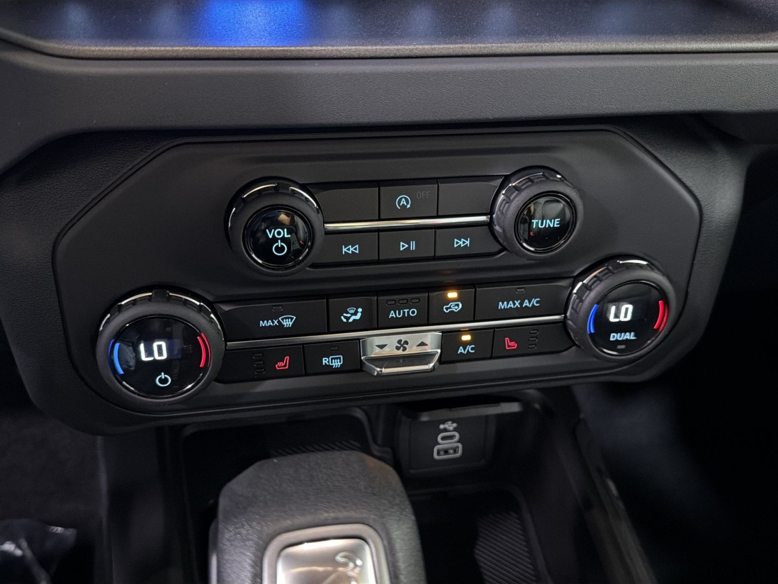 New 2026 Ford Bronco Big Bend AWD/4WD image 23