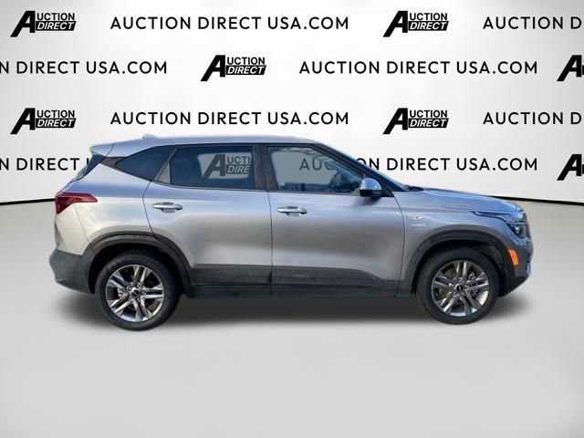 Used 2022 Kia Seltos LX image 22