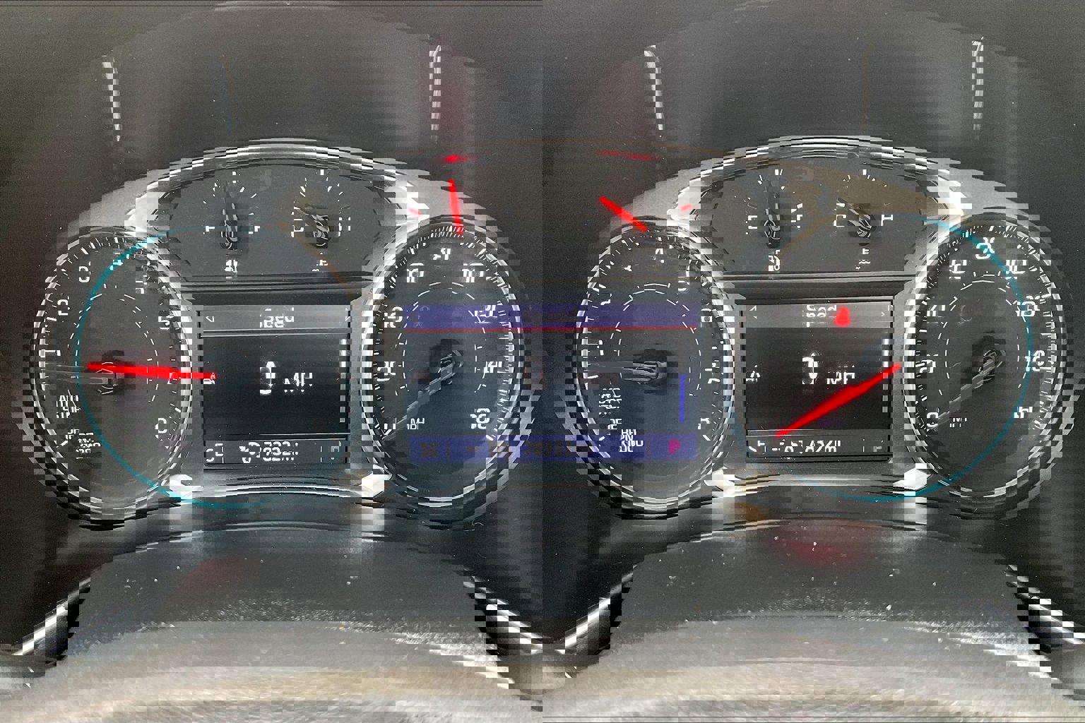 Used 2020 Chevrolet Equinox Premier w/ Premier Redline Edition image 13