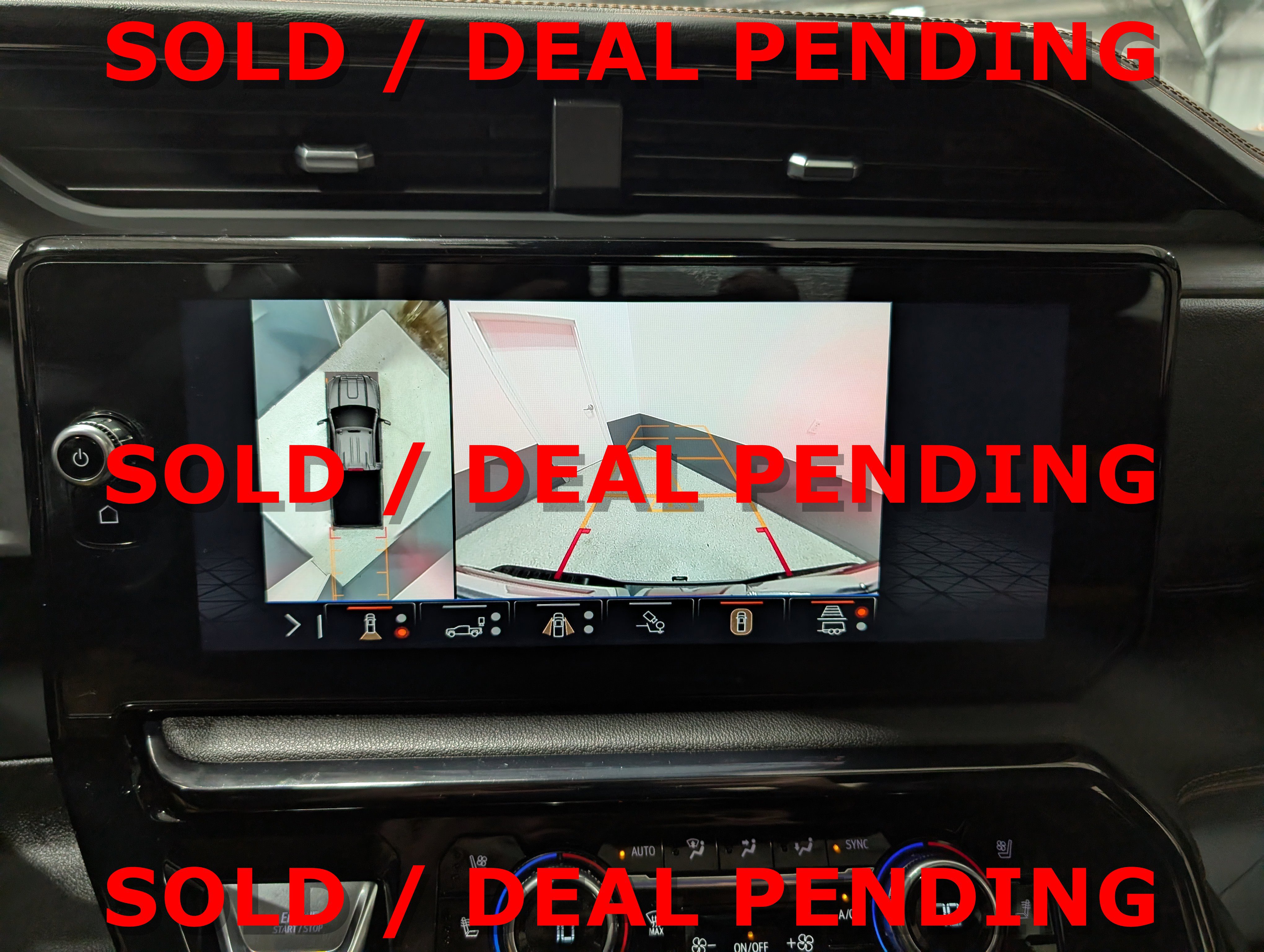 Used 2025 GMC Sierra 3500 AT4 image 31