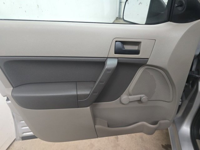 Used 2009 Ford Focus S image 12