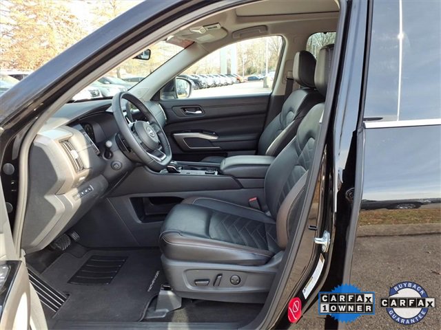 Certified 2024 Nissan Pathfinder Platinum w/ Cargo Package image 4