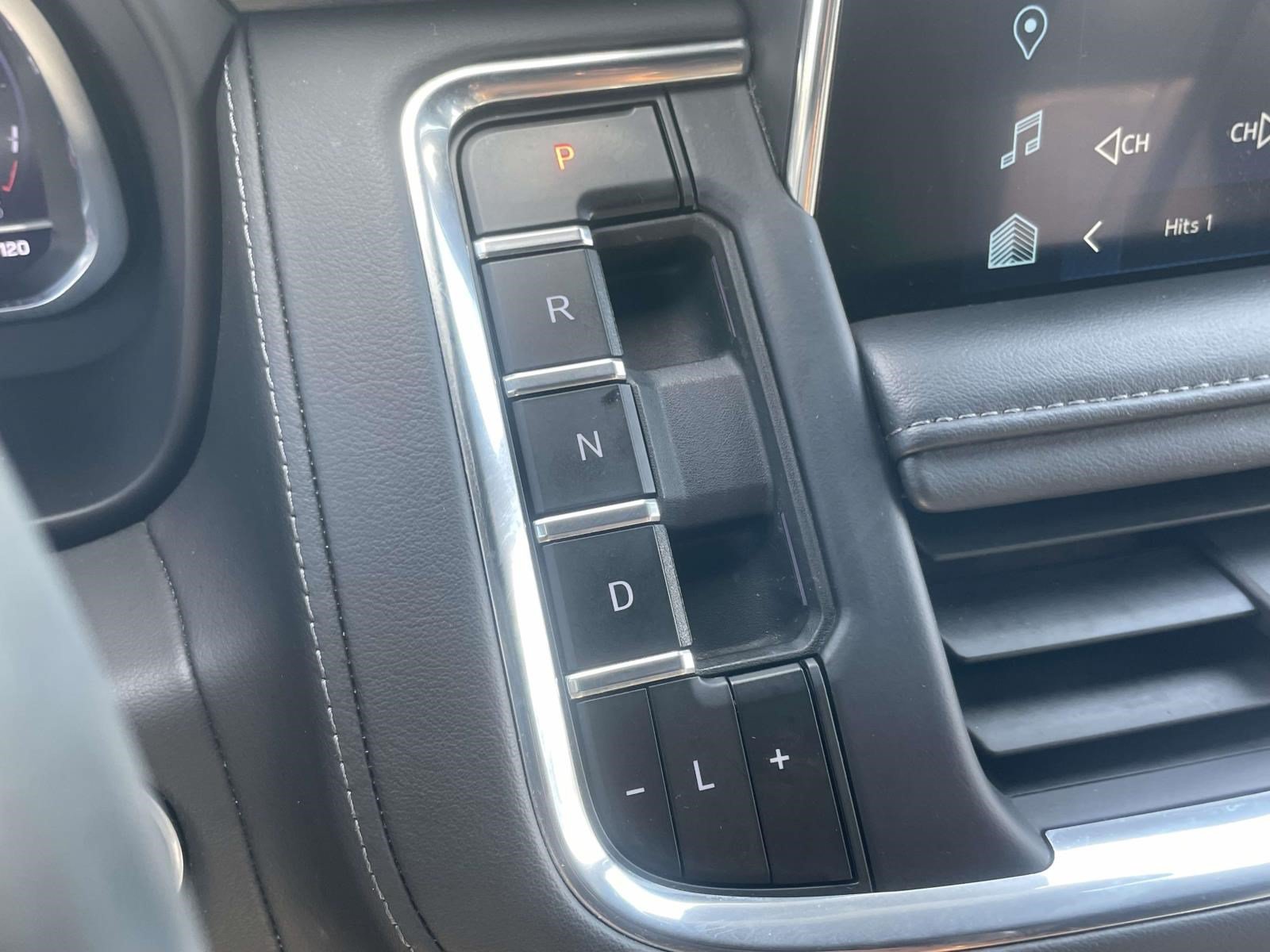 Used 2024 Chevrolet Tahoe LT AWD/4WD image 29